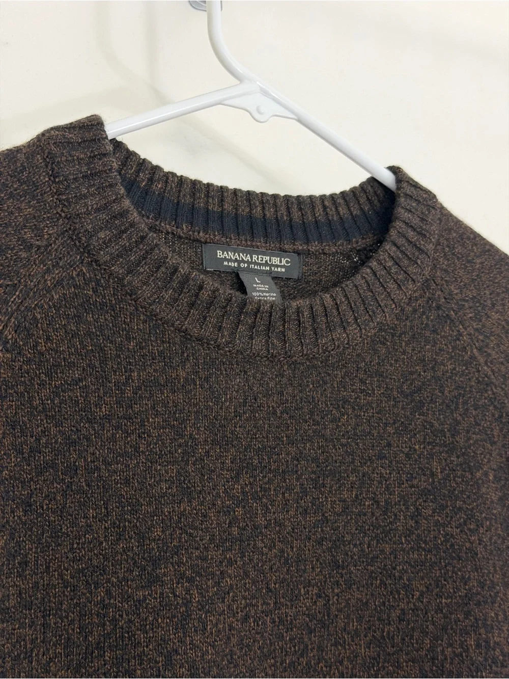 Like New! Banana Republic Brown Crewneck Wool Sweater - Italian Yarn - Men’s L